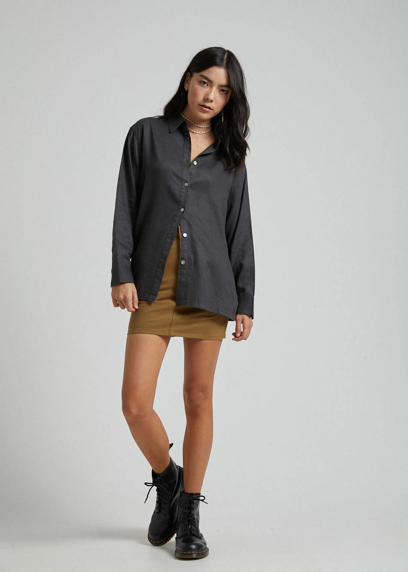 Afends Womens Uma - Hemp Raw Cut Shirt - Raven