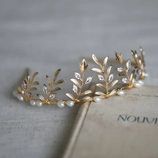 Reina Pearl Gold Laurel Tiara Crown