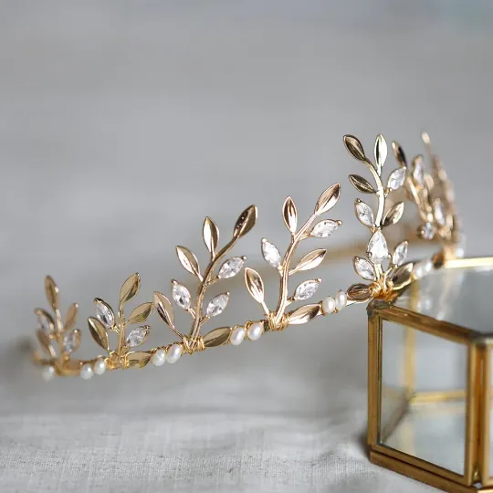 Reina Pearl Gold Laurel Tiara Crown