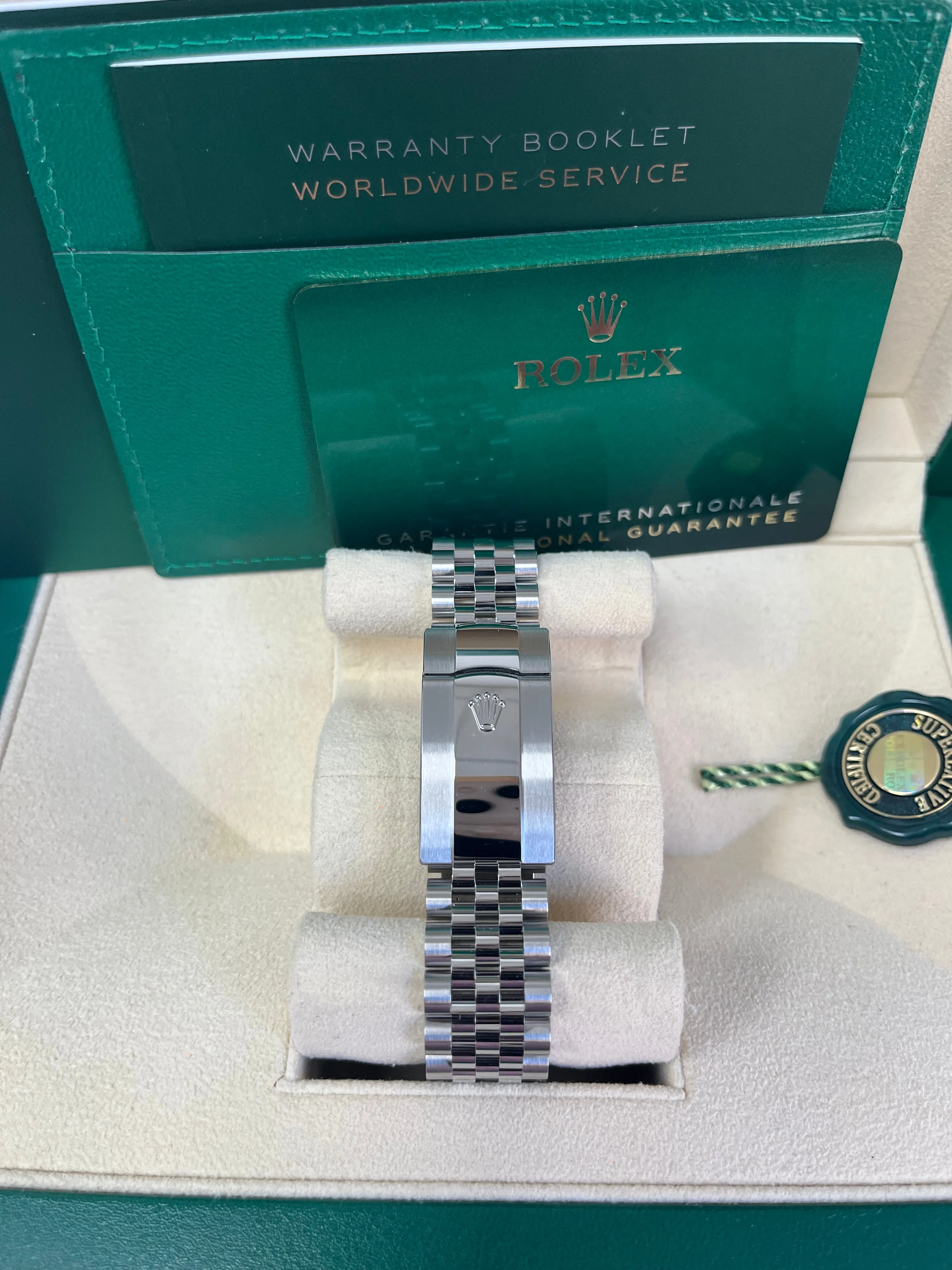 Rolex Datejust 36 Mother of Pearl Diamond Dial Diamond Bezel steel - 36mm Jubilee Bracelet (Reference #126284rbr)