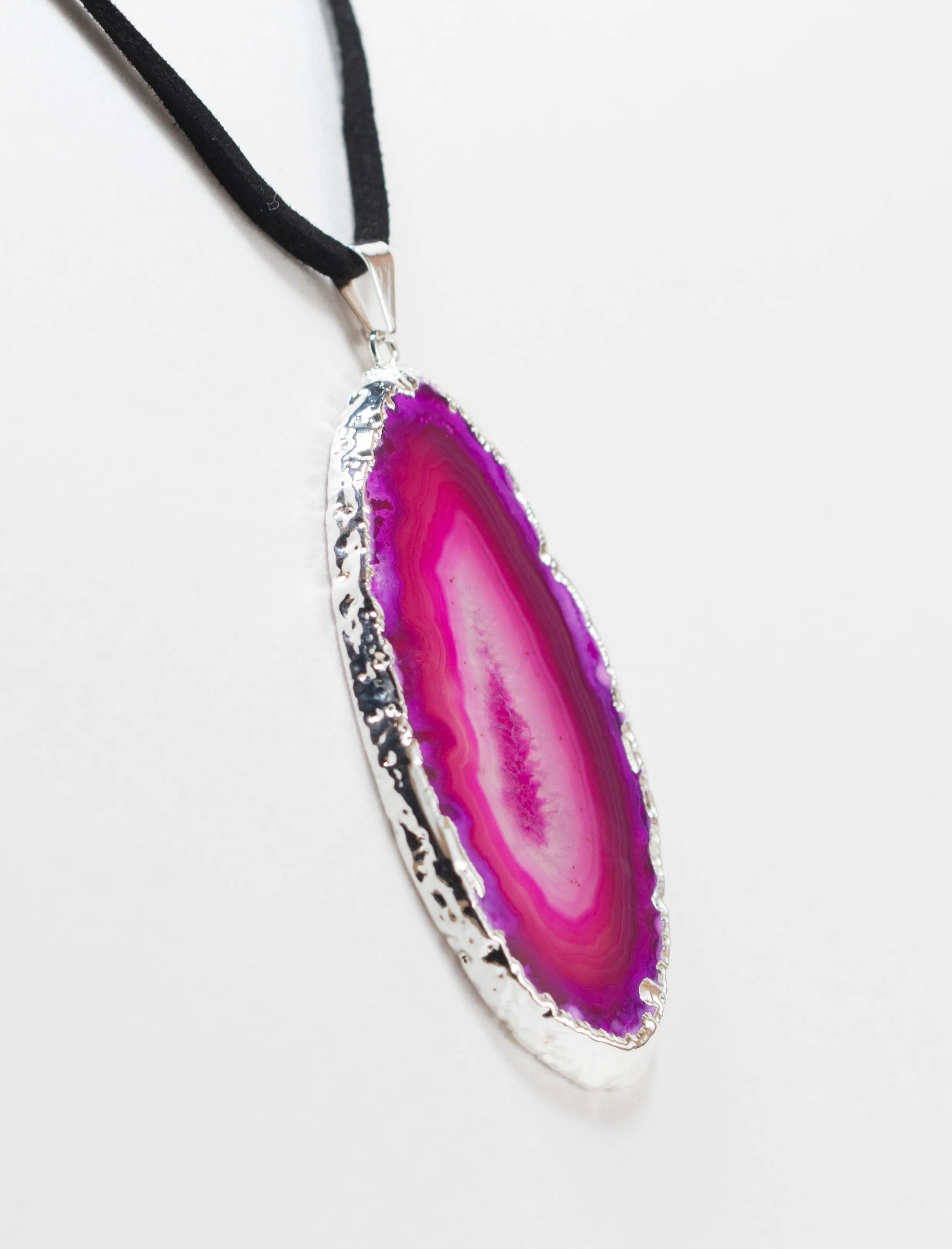 Silver Electroplated Agate Slice on Leather Necklace