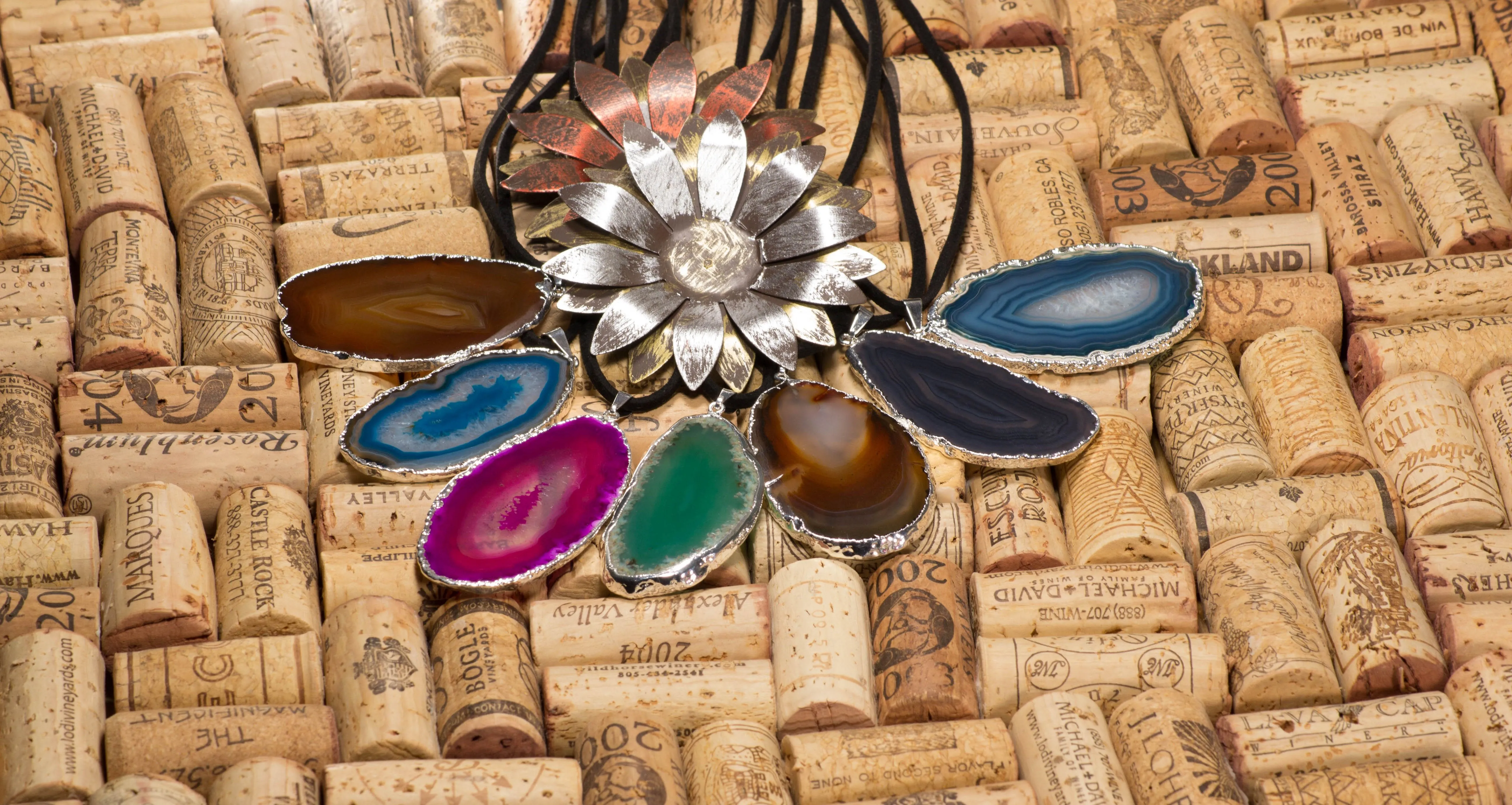 Silver Electroplated Agate Slice on Leather Necklace