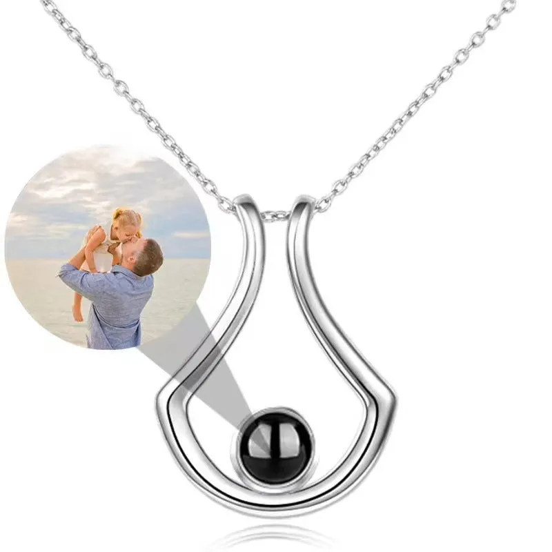 Unique U Projection Necklace