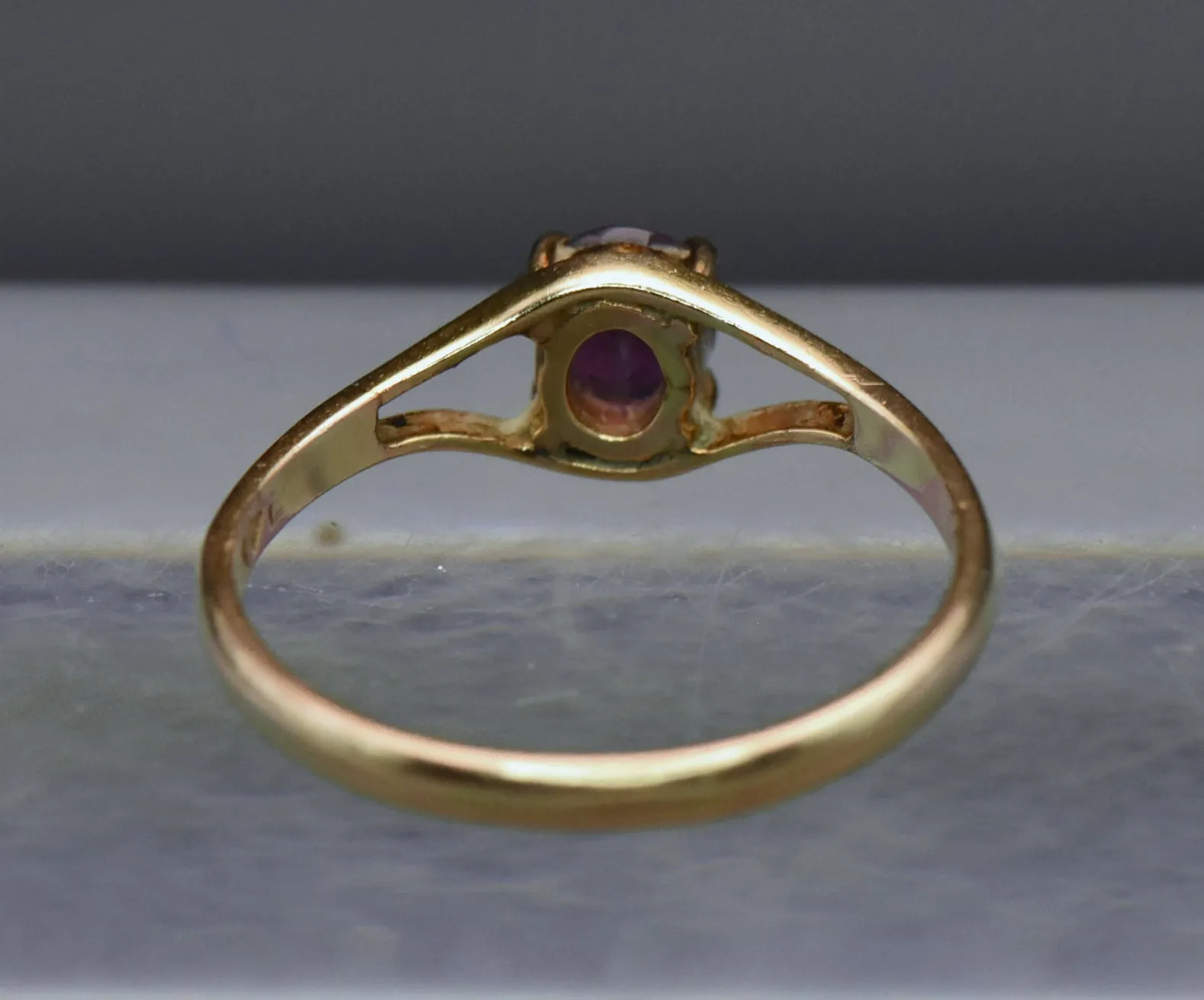 Vintage 14K Gold Ruby Ring - Size 7.25