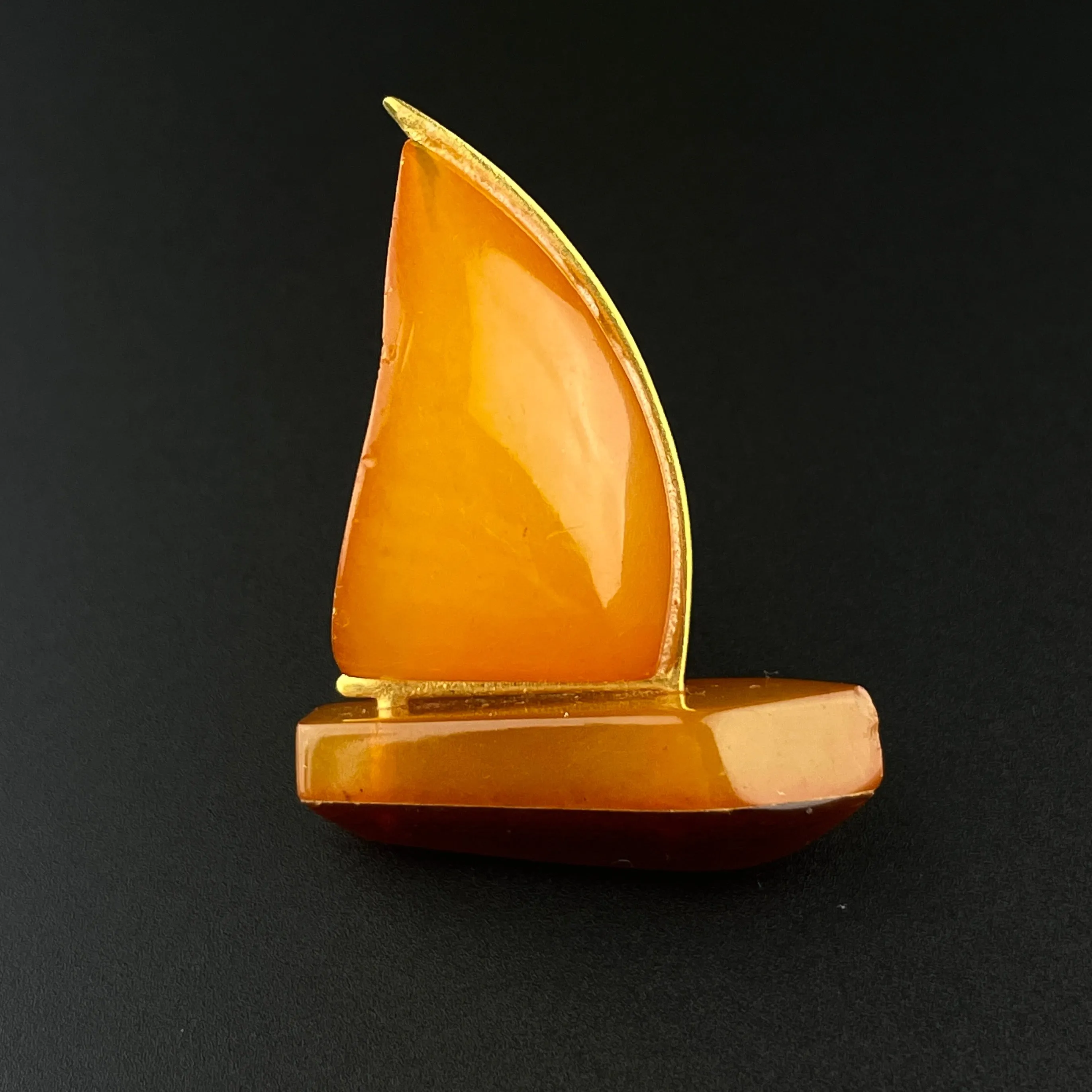 Vintage Nautical Butterscotch Amber Sailboat Brooch